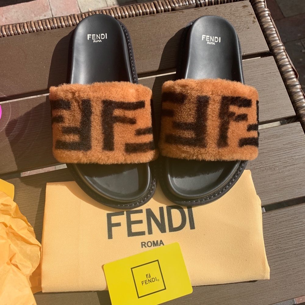 Fendi slides